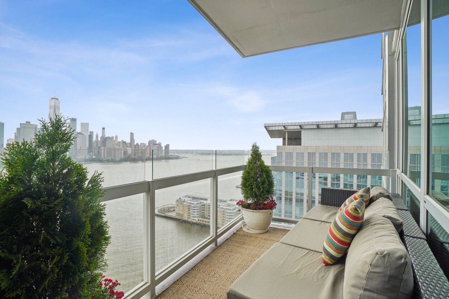 2 2nd St Unit 3103 Crystal Point Condo For Sale Jersey City 2