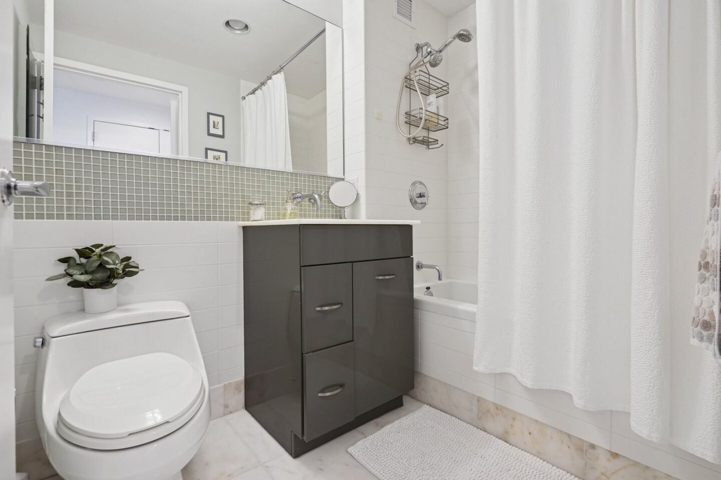 2 2nd St Unit 3103 Crystal Point Condo For Sale Jersey City 4