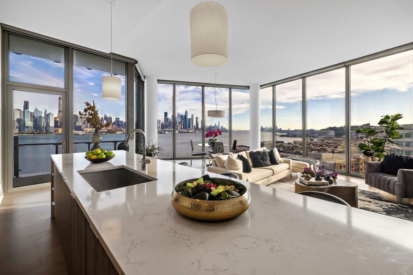 9 Avenue Port Imperial 1207 West New York 19