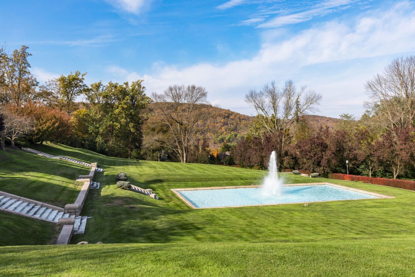 Crocker Mansion Nj Lawn Fountain