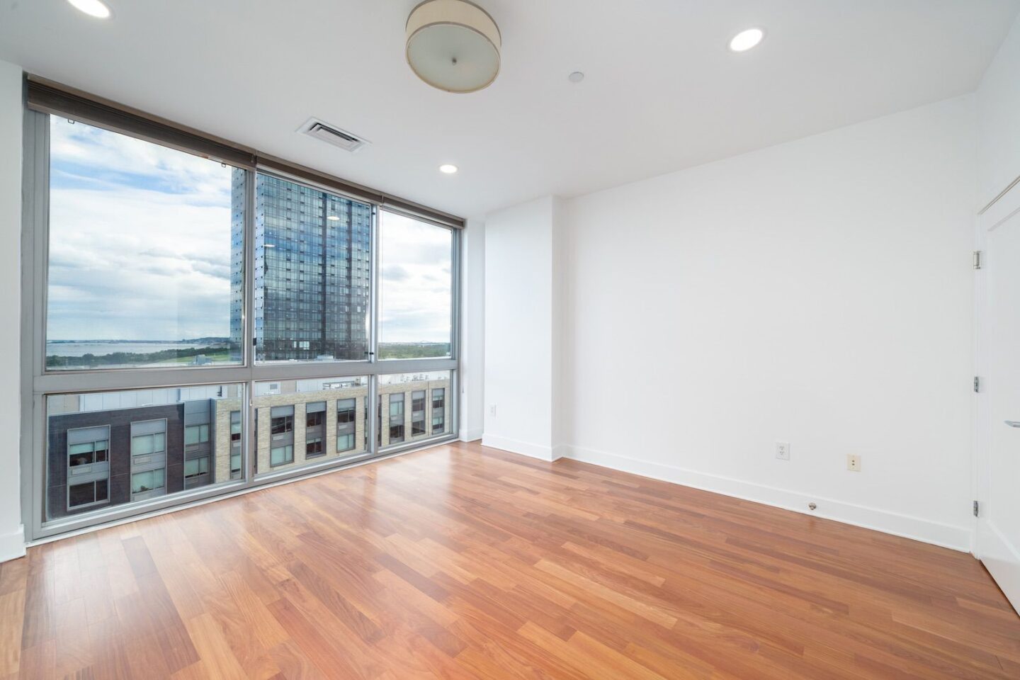 Gulls Cove Jersey City Condo For Sale Unit 1420 16