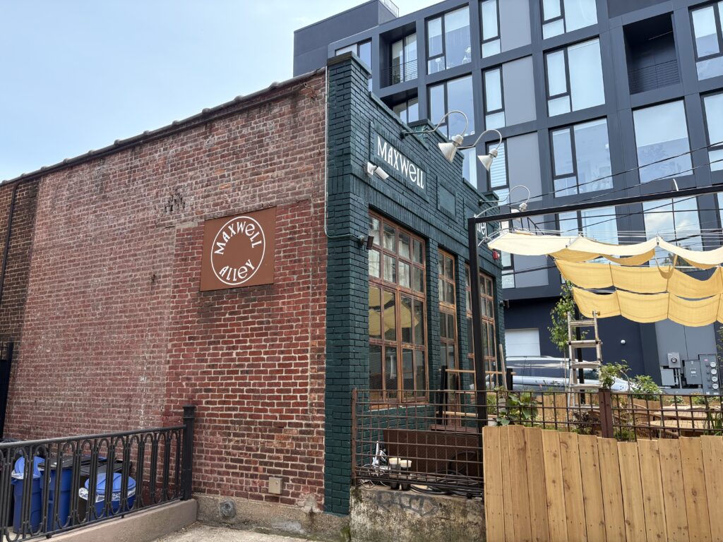 Maxwell Alley 2