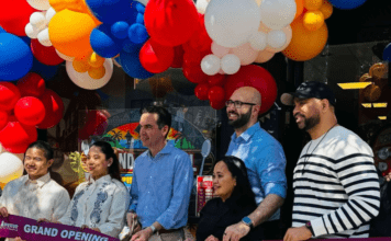 Island Central Ribbon Cutting